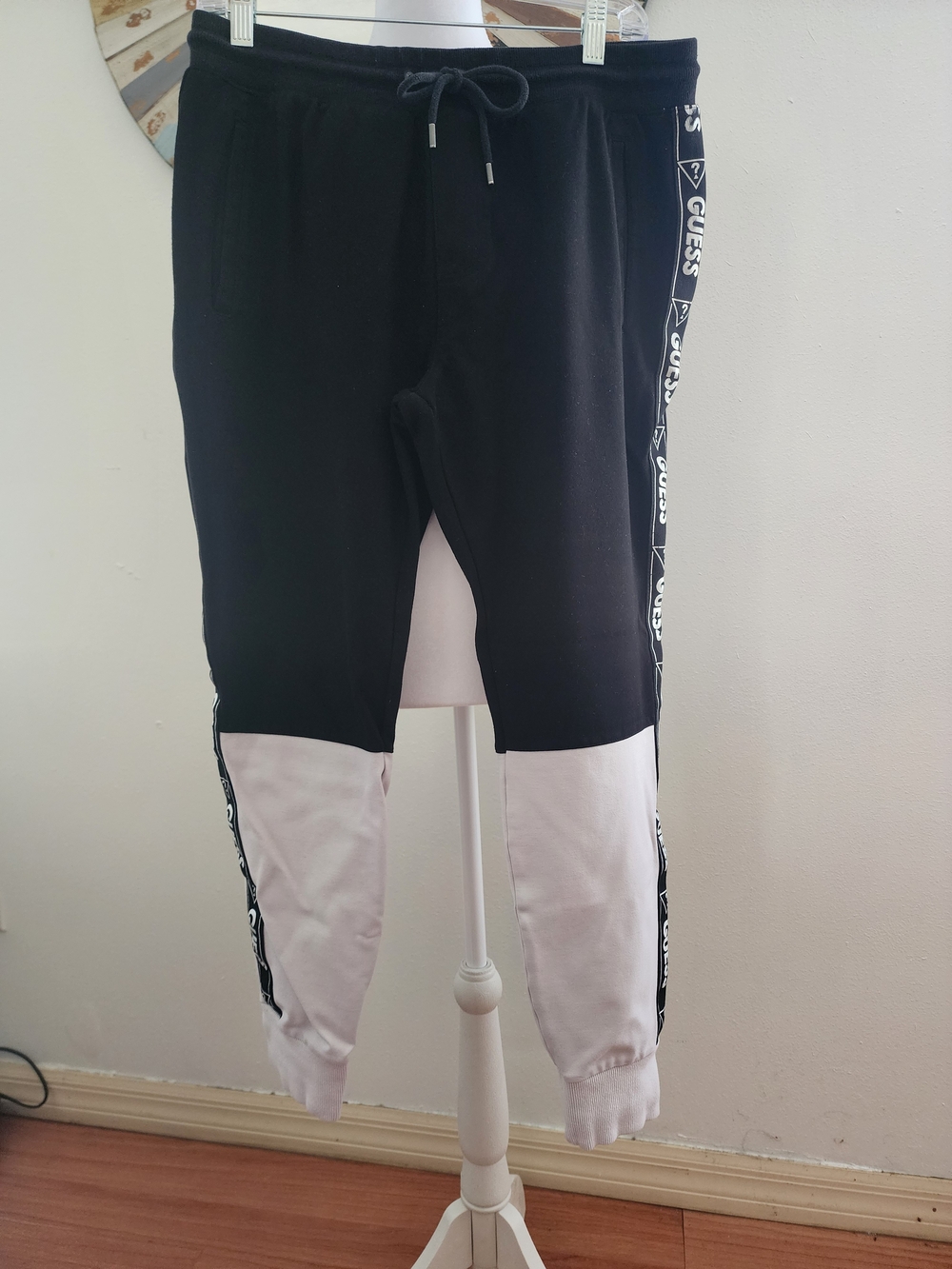 GUESS Men's Black & White Colorblock Jogger Pants